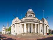 UK_City_Guide_Cardiff_02